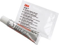 Kategoria produktów "akcesoria do montażu zdjęć nagrobkowych: silikon kamieniarski i chusteczki odtłuszczające"